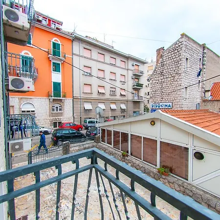 Sunny Star Сплит