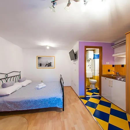 Sunny Star ספליט